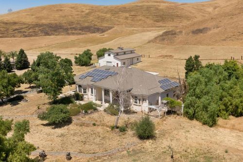 5695 Diablo Hills Rd, Tres Pinos, CA, 95075 | Card Image