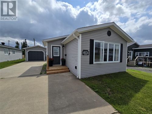 4024 Bartlett Dr, Labrador City, NL, A2V2P7 | Card Image