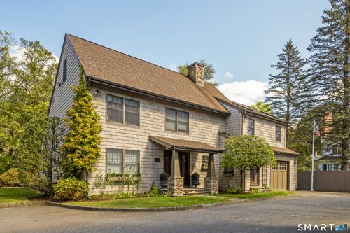 107 Parade Hill Rd, New Canaan, CT, 06840-4131 | Card Image