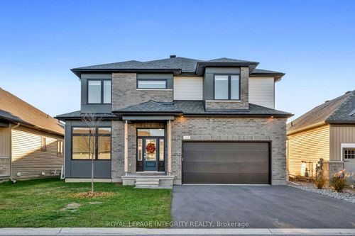 237 Kinderwood Way, Kemptville, ON, K0G1J0 | Card Image