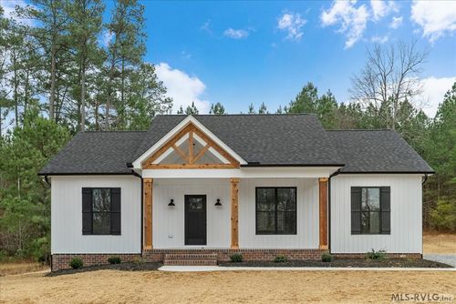 369 Country Club Dr, Gasburg, VA, 23857-2213 | Card Image