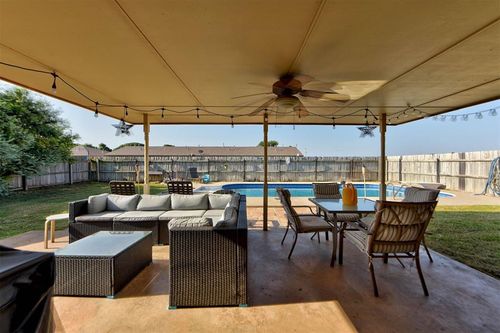 2000 Morgandee Ln, Weatherford, OK, 73096-2926 | Card Image