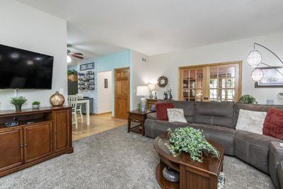 504 Eastern Trail, House other with 4 bedrooms, 3 bathrooms and null parking in MUKWONAGO WI | Image 2