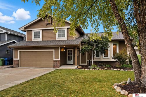 10014 S 14th St, Bellevue, NE, 68123-2460 | Card Image