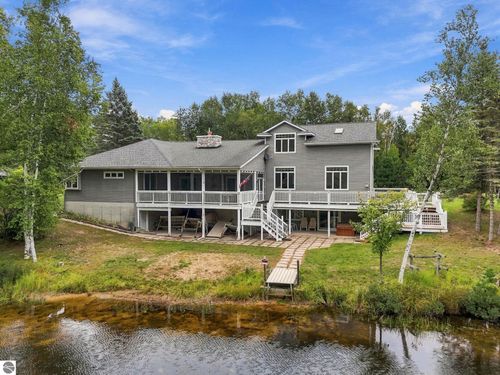 145 Waldenwood Circle, Prudenville, MI, 48651 | Card Image