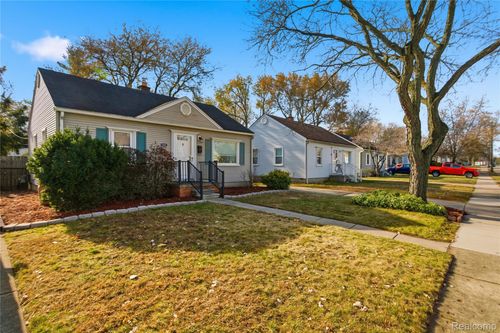 24665 Dartmouth St, Dearborn Heights, MI, 48125-1611 | Card Image