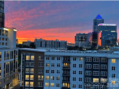 1007-701 Royal Ct, Charlotte, NC, 28202-2758 | Card Image