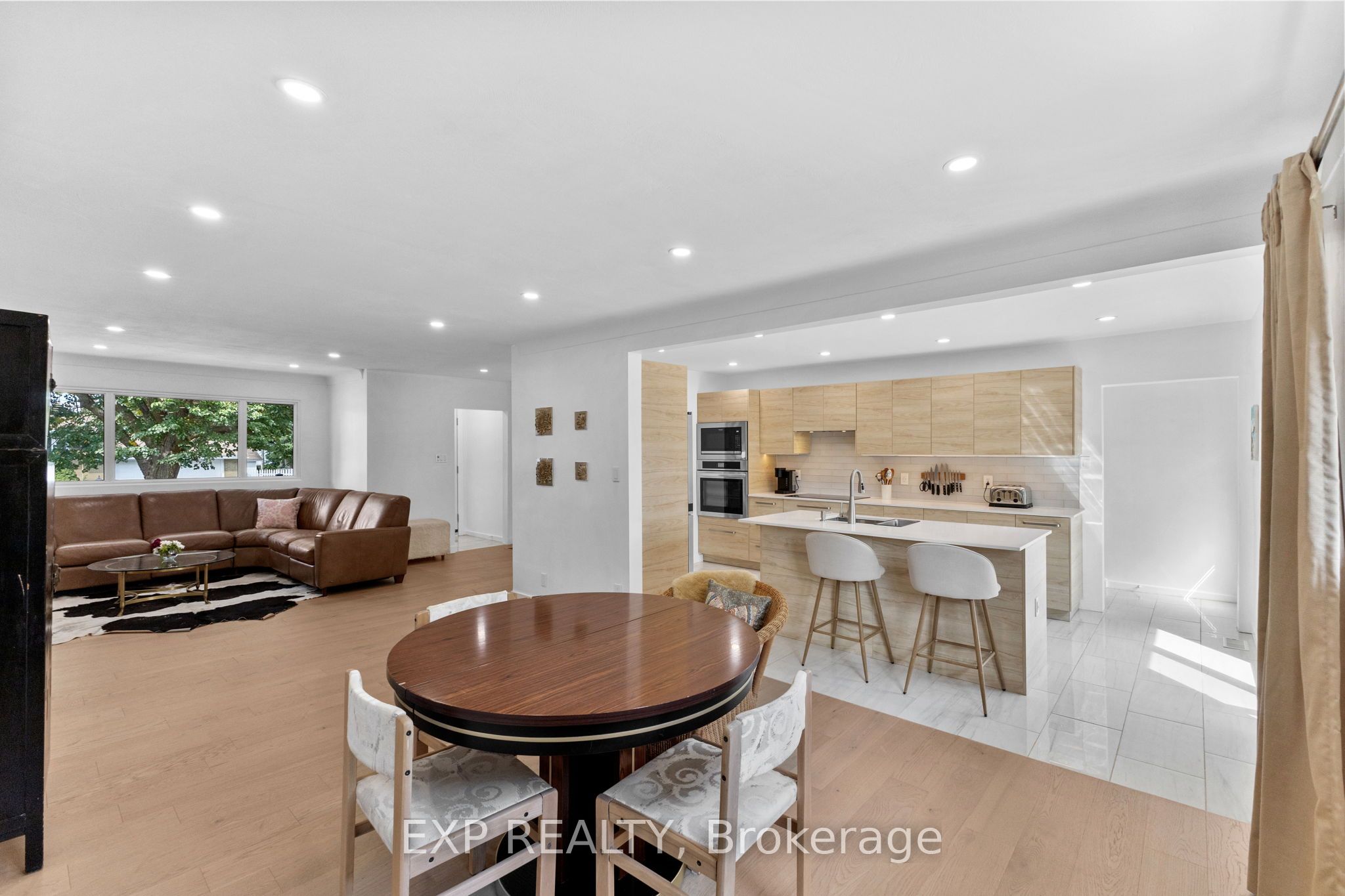 Residential in Alta Vista and Area 4