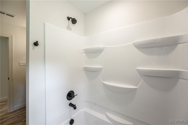 Tub & Shower in Hall Bath | Image 25