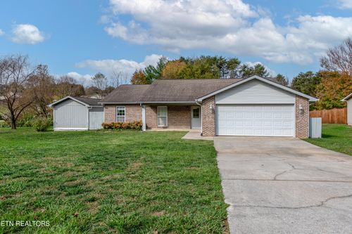 2925 Country Meadows Lane, Maryville, TN, 37803 | Card Image