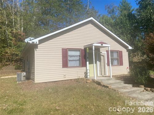 3840 Hide Away Hill, Morganton, NC, 28655 | Card Image