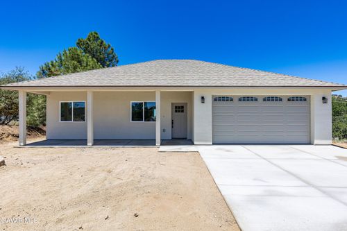26420 Winchester Ct, Tehachapi, CA, 93561-7201 | Card Image