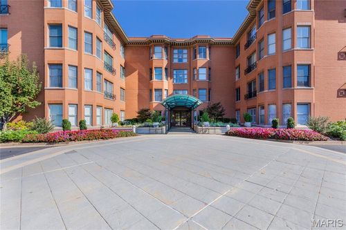 apt-120-750 S Hanley Rd, Clayton, MO, 63105-2671 | Card Image