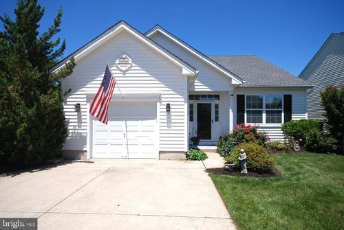 1 Mayfaire Cir, WESTAMPTON, NJ, 08060-4423 | Card Image