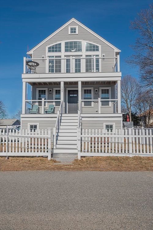 102 Edgewater Rd, Hull, MA, 02045-2636 | Card Image
