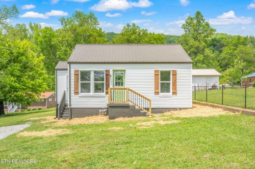 309 Evergreen St, Harriman, TN, 37748-5829 | Card Image