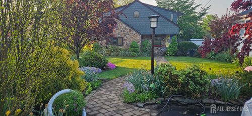 212 Elizabeth Ave, Piscataway, NJ, 08854-4407 | Card Image