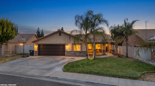 283 S Parkwest St, Porterville, CA, 93257-6713 | Card Image
