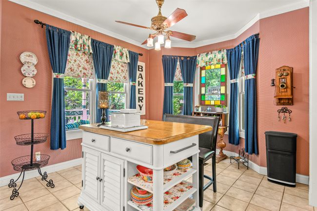 1303 W Main St, House other with 4 bedrooms, 3 bathrooms and null parking in Waxahachie TX | Image 13