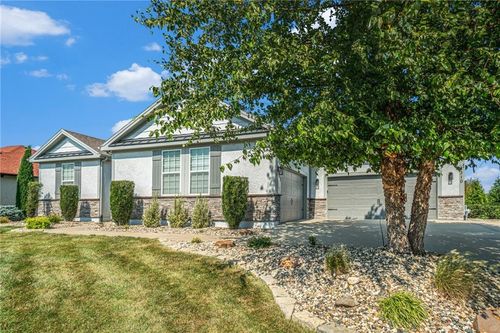 4310 N 141st Pl, Basehor, KS, 66007-5204 | Card Image