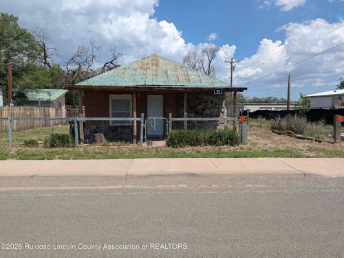 311 S Nogal Ave, Capitan, NM, 88316 | Card Image