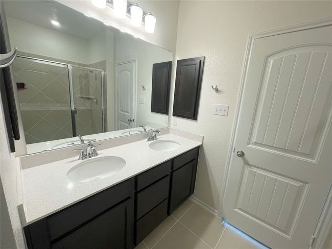 Primary bathroom | Image 6