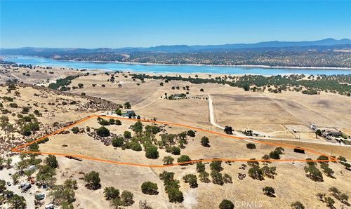 54421 Bradley Lockwood Rd, Bradley, CA, 93426-6994 | Card Image