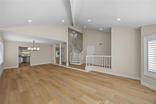 64 Bluecoat, Irvine, CA, 92620-2606 | Card Image