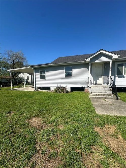 2260 Pleasure St, New Orleans, LA, 70122-4568 | Card Image