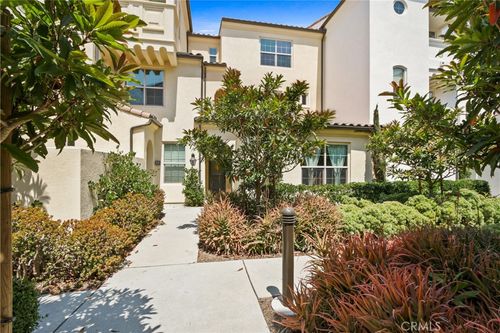 197 Elkhorn, Irvine, CA, 92618-8891 | Card Image