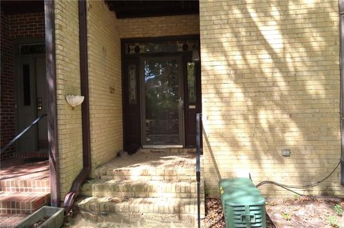 1233 Botetourt Gardens, Norfolk, VA, 23517 | Card Image
