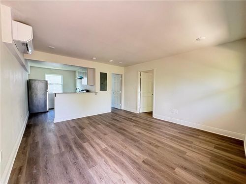 204-3419 Clara St, New Orleans, LA, 70115-6858 | Card Image
