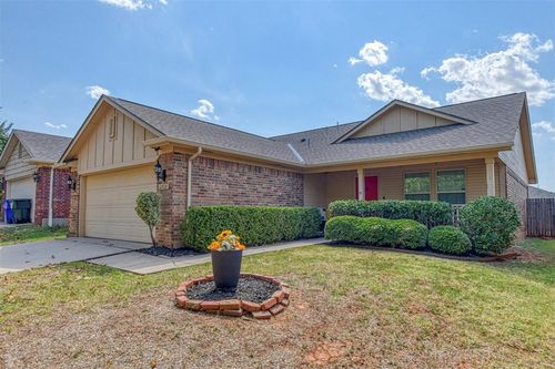 2712 Red Fish Rd, Norman, OK, 73069-9649 | Card Image
