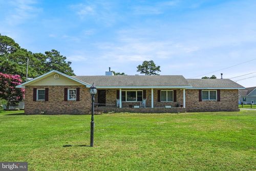 5324 Deep Hole Rd, CHINCOTEAGUE ISLAND, VA, 23336-2710 | Card Image