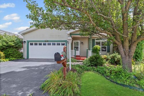 3546 Blue Heron Cir, Grayslake, IL, 60030-9370 | Card Image