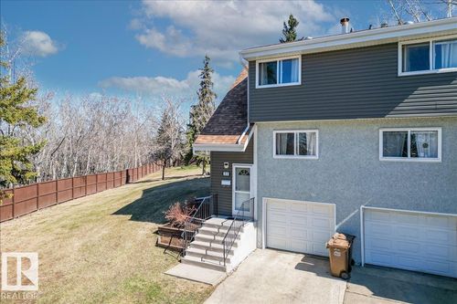 31 Grandin Woods, St Albert, AB, T8N2Y4 | Card Image