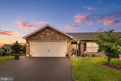 306-261 Matthew Dr, CHAMBERSBURG, PA, 17201-2900 | Card Image