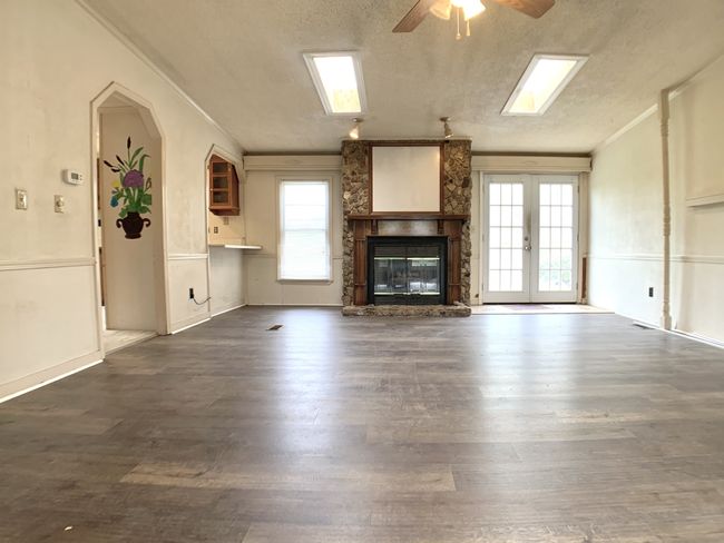 2551 Farms Cir, House other with 3 bedrooms, 2 bathrooms and null parking in Woodlawn TN | Image 5