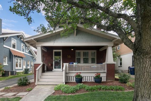 16 Richmond Ave, Lexington, KY, 40502-1400 | Card Image
