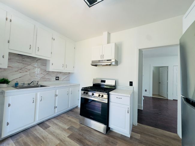 7 Rockwood Ave, Home with 3 bedrooms, 1 bathrooms and null parking in Ansonia CT | Image 17