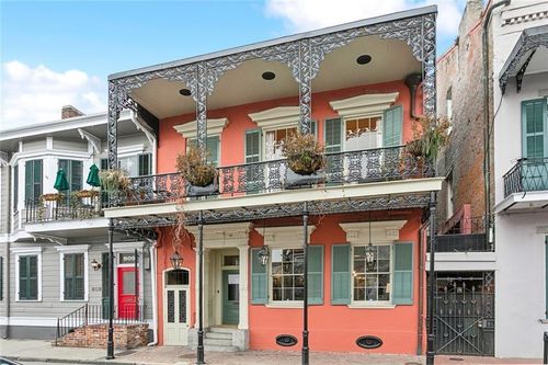 811 Burgundy St, New Orleans, LA, 70116-3061 | Card Image