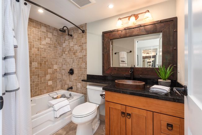 Bathroom with shower / bath combo, vanity, and recessed lighting | Image 29