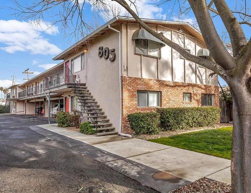 805 Street, Davis, CA, 95616 | Card Image
