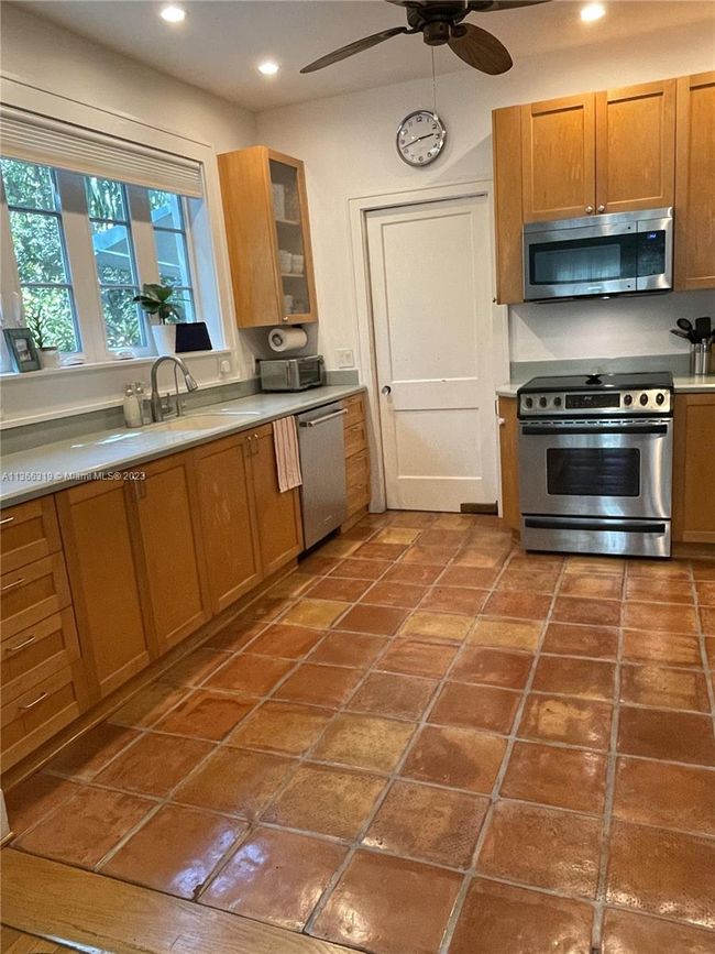 111 Cadima Ave, House other with 2 bedrooms, 2 bathrooms and null parking in Coral Gables FL | Image 8