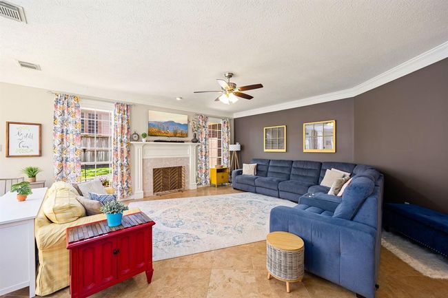 907 Live Oak Ln, House other with 5 bedrooms, 4 bathrooms and 3 parking in Seabrook TX | Image 7