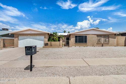 618 N Eastview Avenue, Tucson, AZ, 85710 | Card Image
