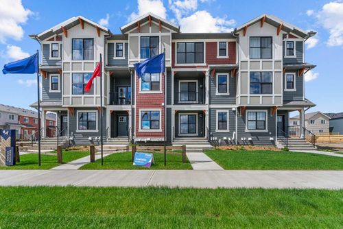 121 Wild Rose Way Se, Calgary, AB, T3M4A2 | Card Image
