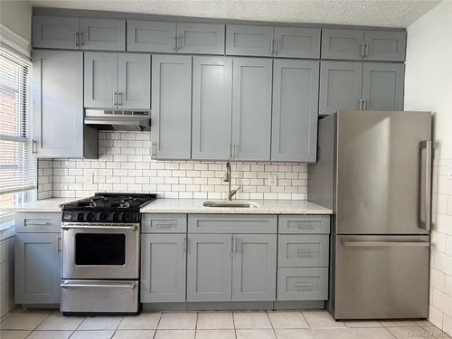 2863 Coddington Ave, Bronx, NY, 10461-5926 | Card Image