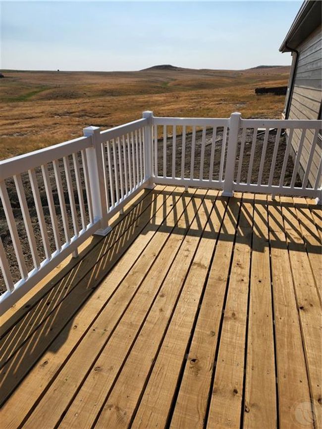 8510 Prairie Hawk Dr, House other with 3 bedrooms, 2 bathrooms and null parking in Shepherd MT | Image 4