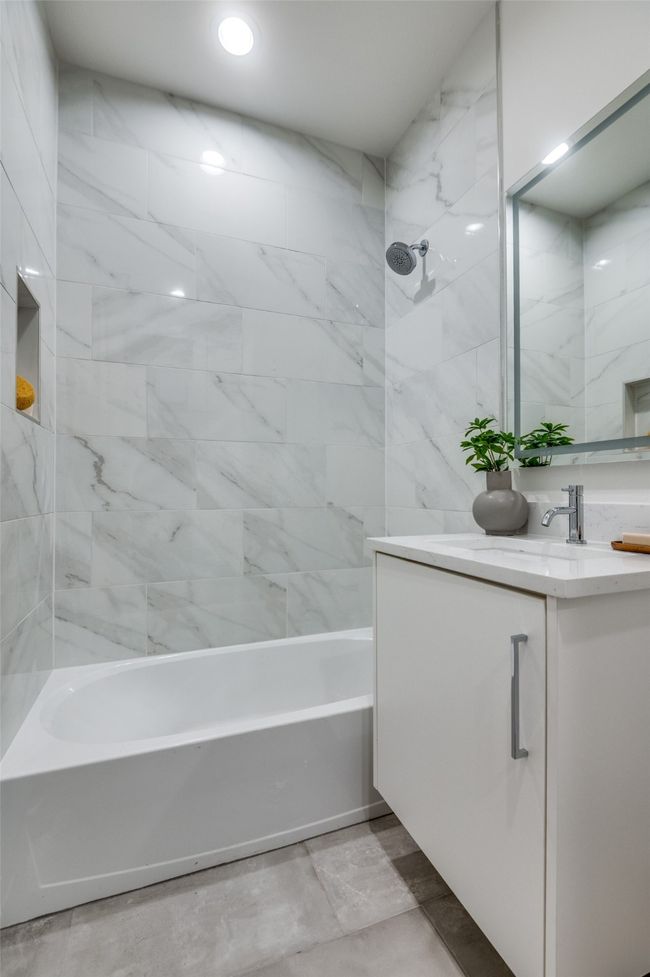 14911 Reserve Circle, Townhouse with 3 bedrooms, 4 bathrooms and null parking in Addison TX | Image 24